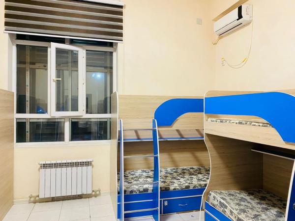 På bildet vises objektet Sakhohostel som ligger i byen Karategin.
