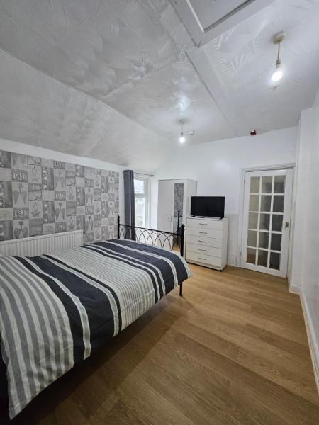 No Frills & Nothing Fancy 1 Bed Studio City Centre, Cardiff