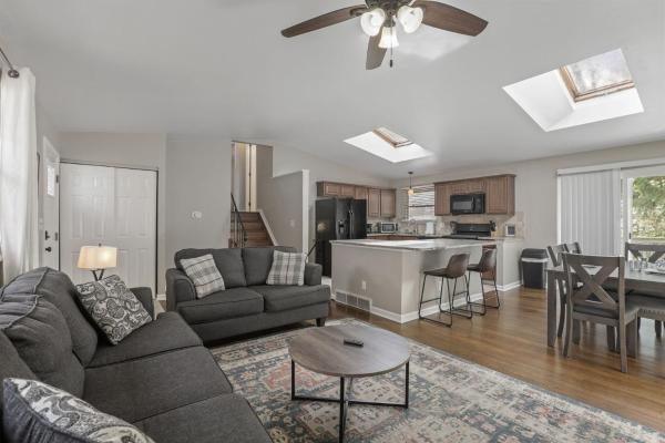 A la foto es mostra l'objecte Housepitality - The Woodward Park Charmer - 4BR situat a la ciutat de Columbus.