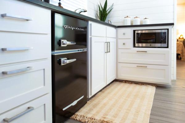 Somewhere in Texas Container Home photo 8