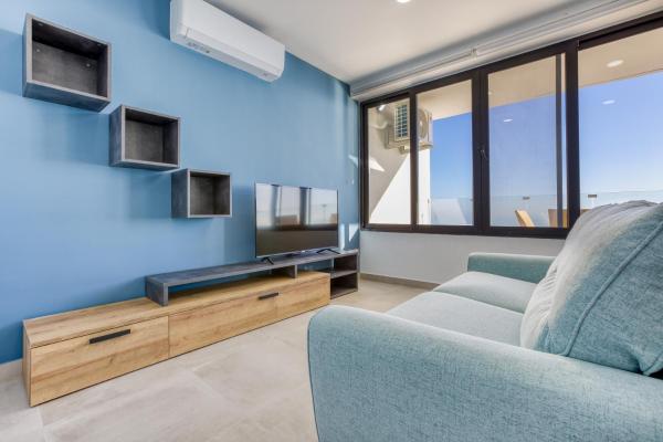 Bilde 8: Seafront APT, in the centre of Sliema, OPP beach by 360 Estates