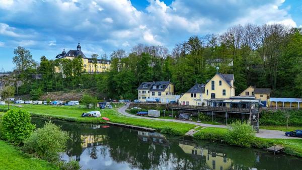 A la foto es mostra l'objecte Ferienwohnung Riverside Resort idyllisch direkt an der Lahn situat a la ciutat de Gückingen.