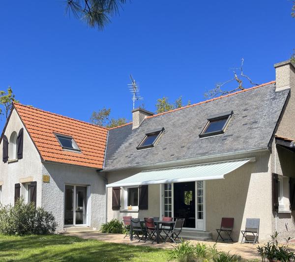 Na zdjęciu widoczny jest obiekt Belle Maison Bretonne Trébeurden - Ty Kerel położony w mieście Trébeurden.