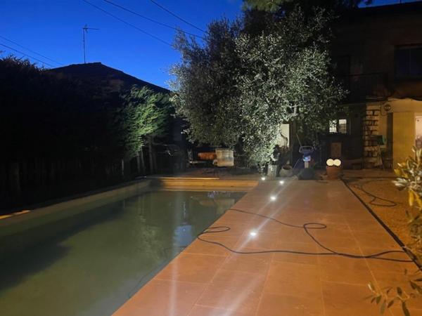 A la foto es mostra l'objecte Maison idéale pour famille proche de toutes commodités situat a la ciutat de Carpentras.