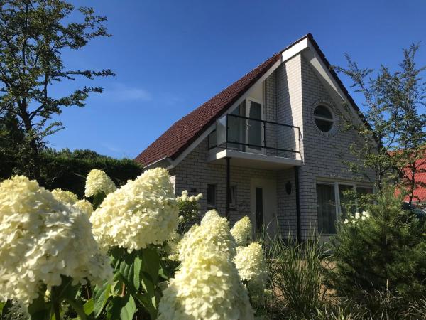 Nella foto è visibile l'oggetto Heerlijk vakantiehuis bij zwembad en golfbaan situato nella città di Bentelo.