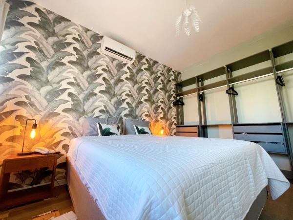 A la foto es mostra l'objecte Flat Soho frente na praia de Boa Viagem situat a la ciutat de Recife.