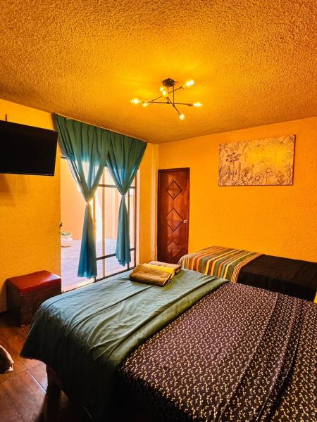 A la foto es mostra l'objecte Hotel Diamantes situat a la ciutat de Orizaba.