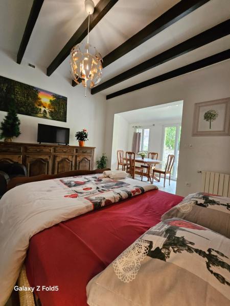 Na fotografii je vidět objekt Appartement GIVERNY nacházející se ve městě Flexanville.