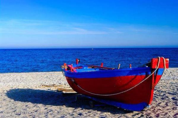 A la foto es mostra l'objecte CASA ELG situat a la ciutat de Cirò.