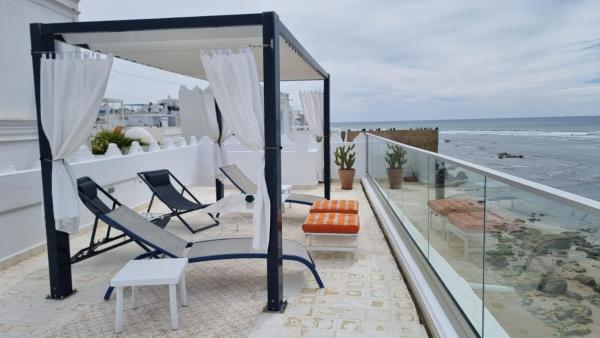 A la foto es mostra l'objecte Dar Jean situat a la ciutat de Asilah.