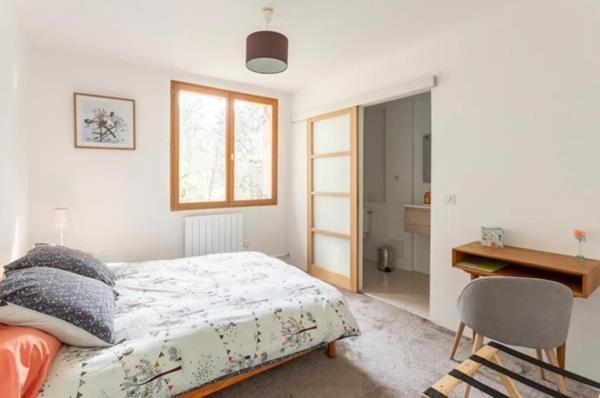 Belle Chambre Avec Salle D'eau Privative Au Calme - Brétigny-sur-Orge