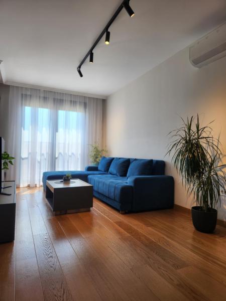 照片显示了位于Kruševac市的Green Apartments Podgorica With Garage物件。