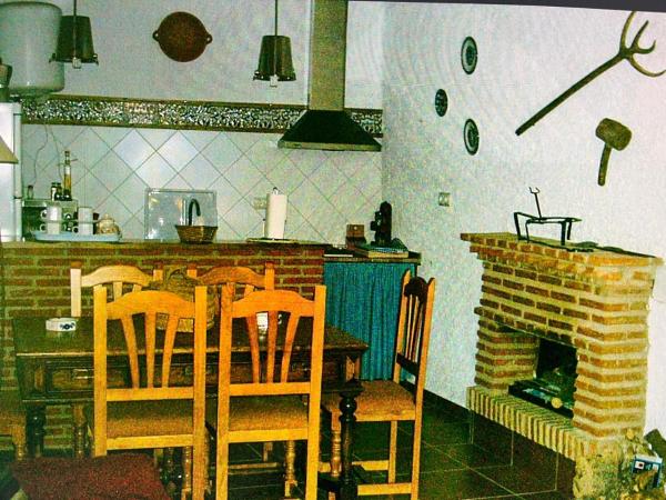 Na fotografii je vidět objekt Casa Adrián nacházející se ve městě Quesada.