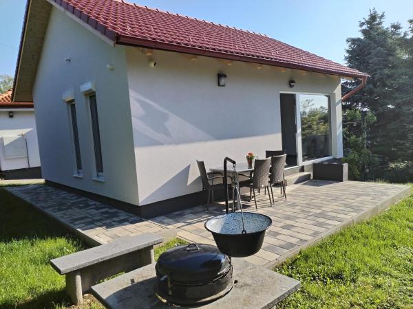 A la foto es mostra l'objecte Fonyód Apartman 3. situat a la ciutat de Fonyód.