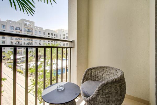Zdjęcie 6: Trophy - Discover Tranquility Living in this Sleek Sanctuary