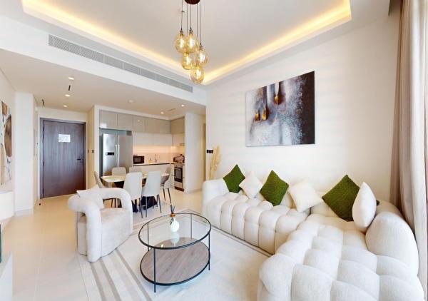 Nella foto è visibile l'oggetto Waterfront ,High Floor 2BED with Private Beach Access situato nella città di Dubai.