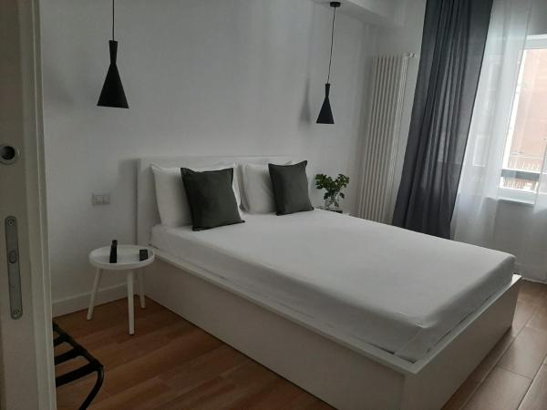 A la foto es mostra l'objecte CRIS HOUSE situat a la ciutat de Bari.