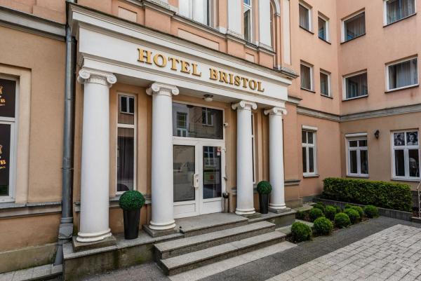 Na zdjęciu widoczny jest obiekt Hotel Bristol położony w mieście Kielce.