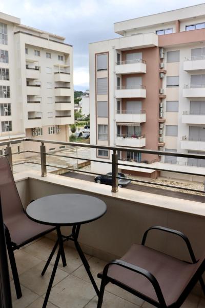 På billedet ses objektet Jugo Apartment beliggende i byen Ulcinj.