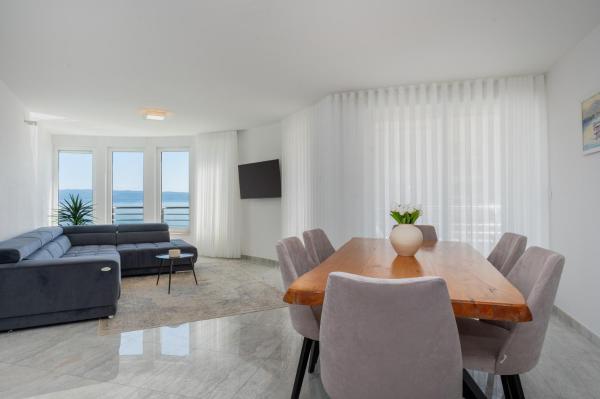 Sea view apartment by Nono Ban, Split