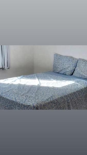 Na zdjęciu widoczny jest obiekt Apartamento Condomínio Fechado położony w mieście Camaçari.