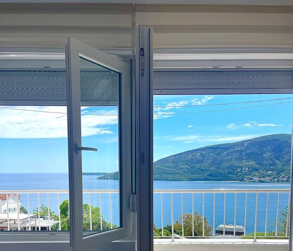 A la foto es mostra l'objecte XENIA Seaview Apartment situat a la ciutat de Herceg-Novi.