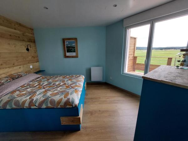 På bilden syns objektet Appartement cosy som ligger i staden La Chaux.