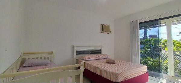 På billedet ses objektet Casa Verde- MAR-A/c+650m Praia+WIFI+Suíte 2º andar beliggende i byen Penha.