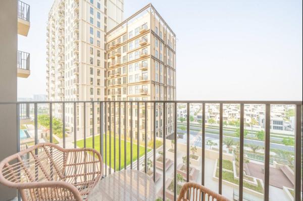 Foto 3: Chic 1BR in Collective Tower Dubai Hills
