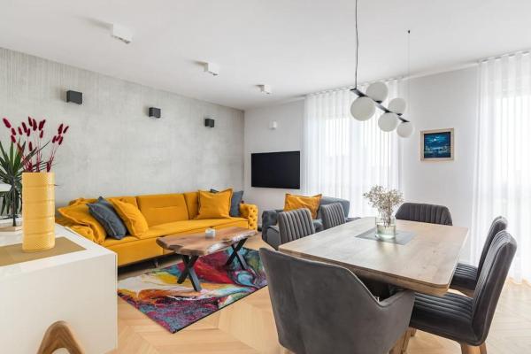 На фото показан объект Luxury Apartment Marijeta, sea view, free parking, расположенный в городе Сплит.