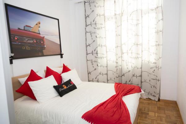A la foto es mostra l'objecte Gran Via MidStay & Feel situat a la ciutat de Madrid.