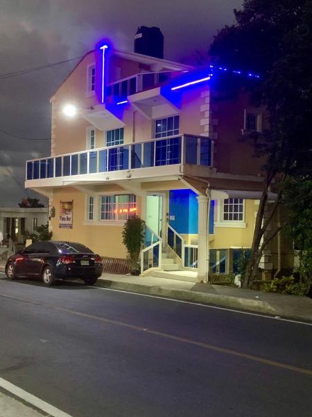 照片显示了位于Bejuquero市的Hotel Vista Sur物件。