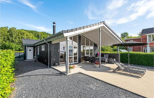 На фото показан объект Holiday Home Sønderballevej Rødekro I, расположенный в городе Diernæs.