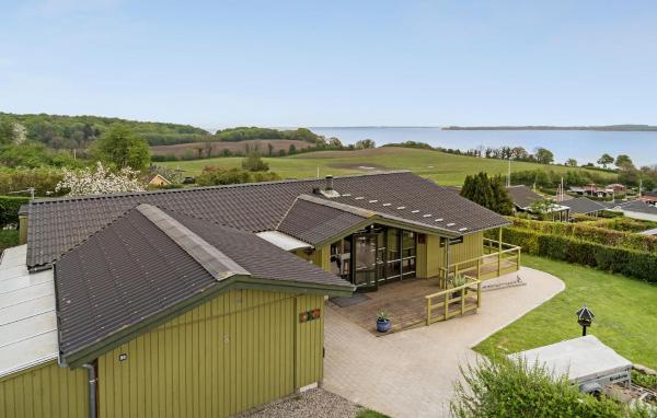 Amazing Home In Aabenraa With Kitchen - Aabenraa