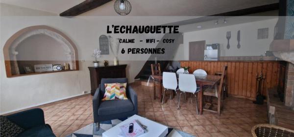 写真にはMortemart市にあるMaison de l'Echauguetteが写っています。