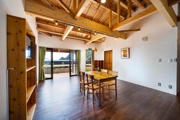 Na zdjęciu widoczny jest obiekt Woodville House Kakeromajima - Vacation STAY 70527v położony w mieście Setouchi.