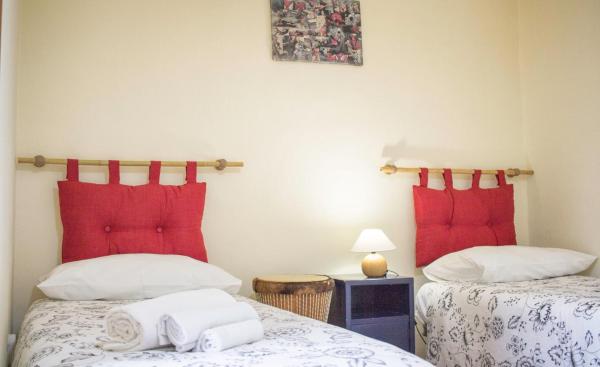 Auf dem Foto ist das Objekt Cifalino - Full Cozy Apartment with Wi-Fi in Catania in der Stadt Cibali zu sehen.