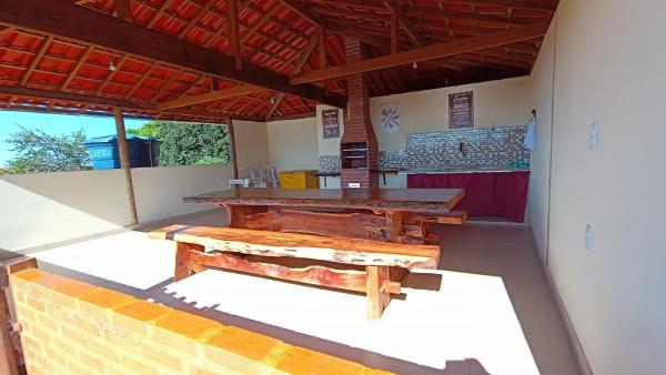 Op de foto is het object Sítio, Casa grande, bem espaçosa, em Itambe do Mato Dentro, Cabeça de Boi te zien, gelegen in de stad Santo Antônio do Rio Abaixo.