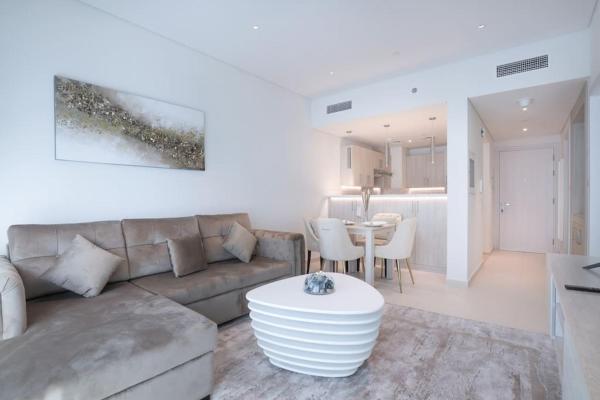 Billede 5: Spacious & Modern 2BR in Seven Palm Residence