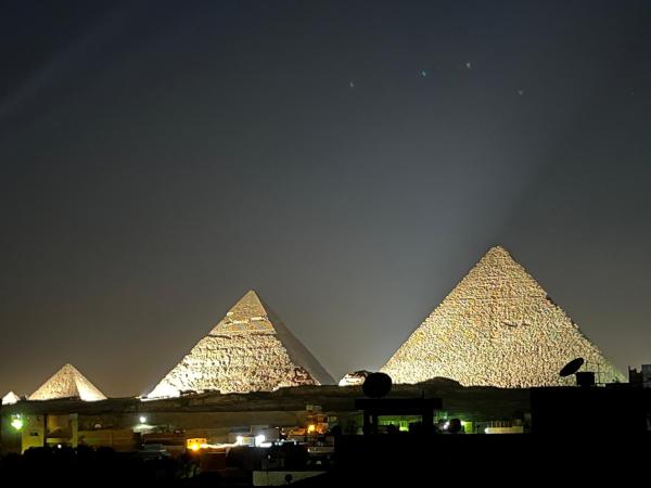 Nella foto è visibile l'oggetto Pyramids kefren situato nella città di Il Cairo.