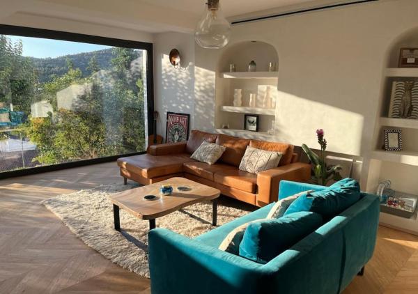 Na zdjęciu widoczny jest obiekt Stylish luxury villa near Sitges położony w mieście Olivella.