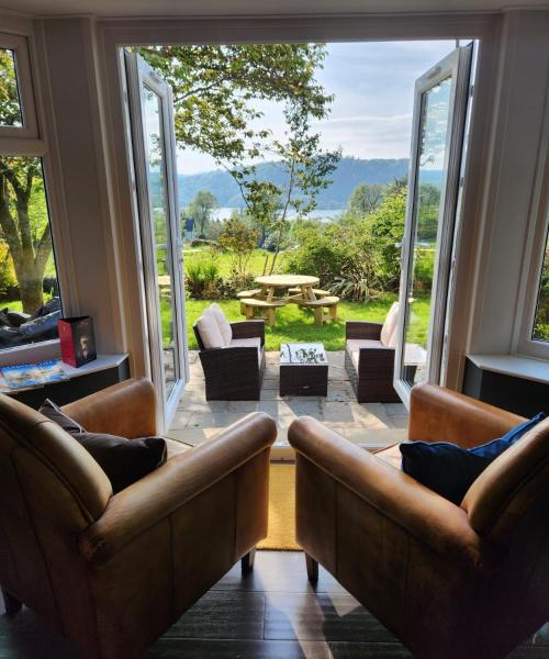 A la foto es mostra l'objecte The Ryebeck Hotel situat a la ciutat de Bowness-on-Windermere.