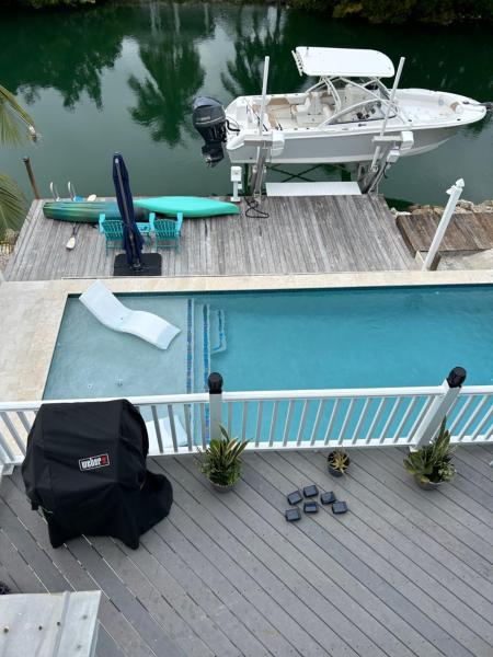Na zdjęciu widoczny jest obiekt Casa La Sirena położony w mieście Bay Point.