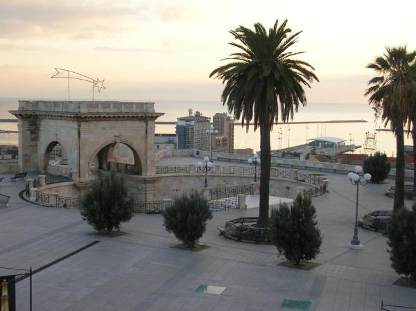 A la foto es mostra l'objecte CMH Castello Suites situat a la ciutat de Cagliari.