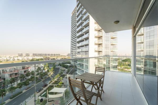 Nasma Luxury Stays - Charming Studio at DAMAC Hills Artesia Tower C, Dubái