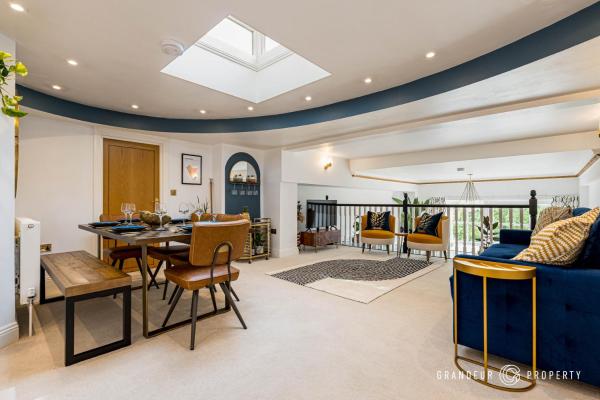 A la foto es mostra l'objecte The Atrium by Grandeur Property situat a la ciutat de Bournemouth.