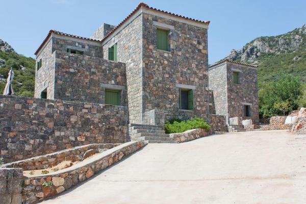 Nella foto è visibile l'oggetto Tzouzos-Kordopateika villa in Prosilio, Kardamyli situato nella città di Orovás.