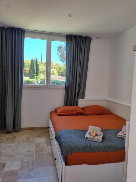 A la foto es mostra l'objecte Chez Nous - Studio situat a la ciutat de La Môle.