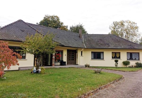 Na fotografii je vidět objekt Villa entière au calme nacházející se ve městě Soufflenheim.