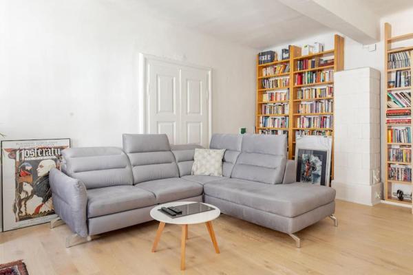 Artistic Studio Quiet Crusader Street Apartment, Lubiana